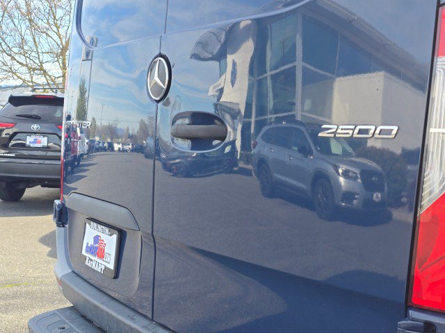 Used 2021 Mercedes-Benz Sprinter 2500 image 19