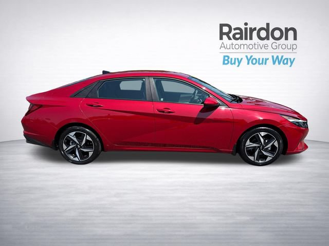 Used 2023 Hyundai Elantra SEL w/ Convenience Package FWD image 9