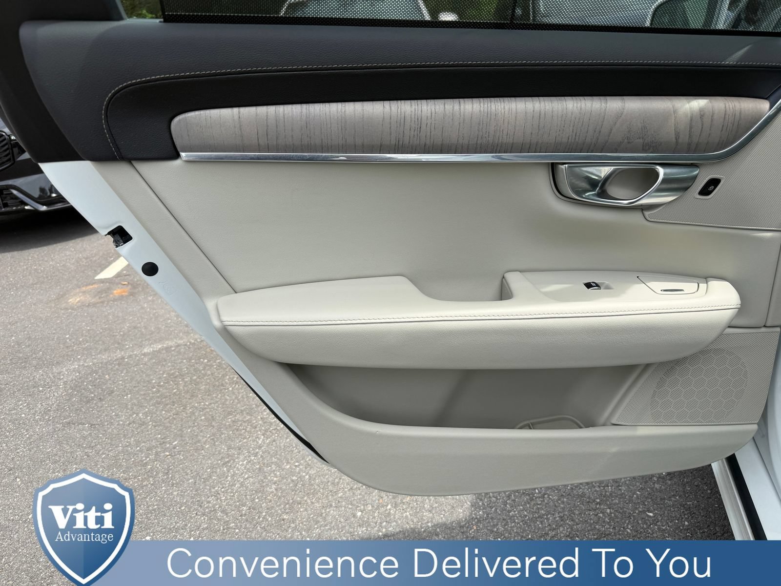 Certified 2023 Volvo S90 B6 Ultimate w/ Protection Package Premier AWD/4WD image 20