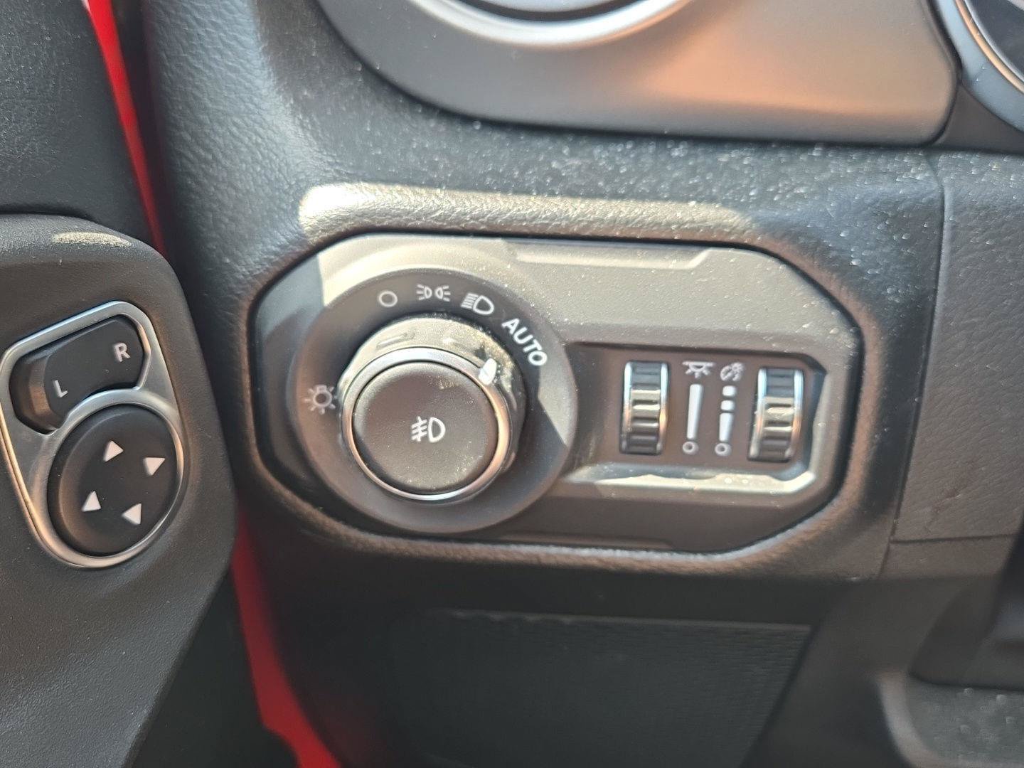 Used 2022 Jeep Wrangler Unlimited Sport AWD/4WD image 21
