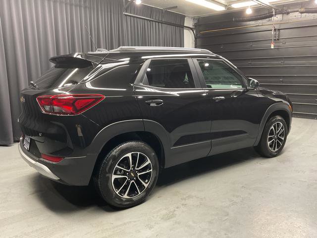 New 2026 Chevrolet TrailBlazer LT w/ LT Cold Weather Package FWD image 4