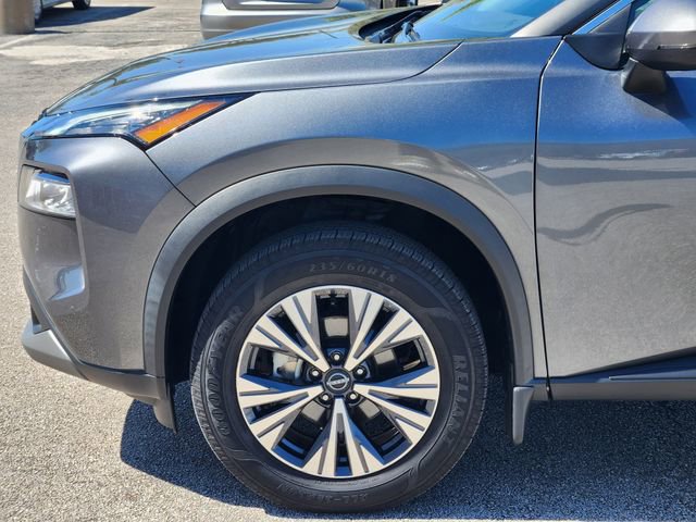 Used 2022 Nissan Rogue SV w/ SV Premium Package image 5