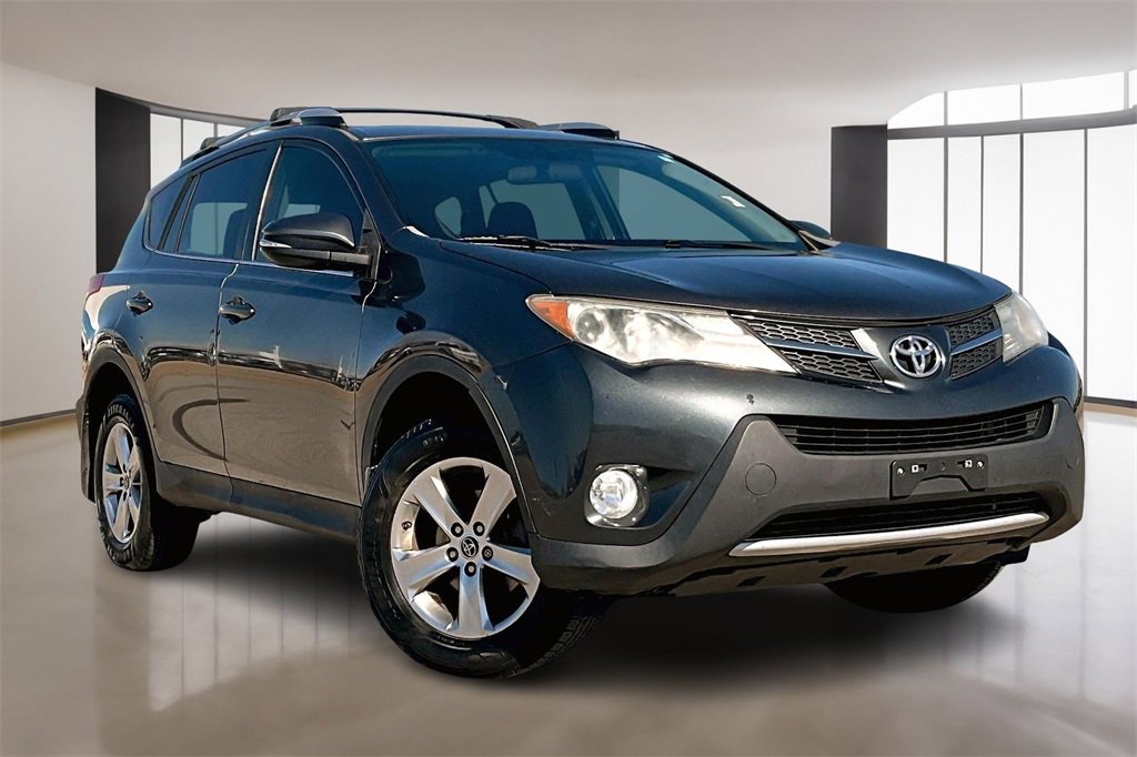 Used 2015 Toyota RAV4 XLE image 11