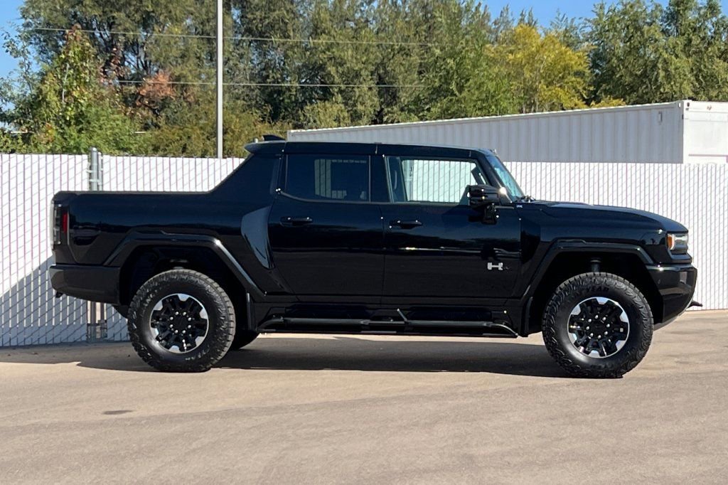 New 2025 GMC Hummer EV 3X w/ Extreme Off-Road Package image 3