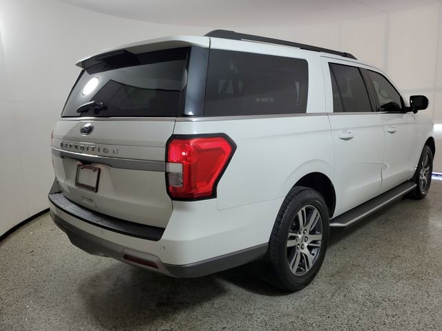 Used 2022 Ford Expedition Max XLT image 5