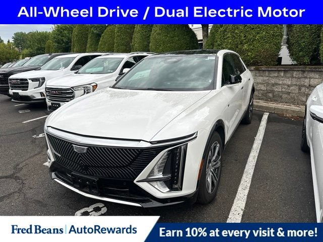 Certified 2024 Cadillac Lyriq Luxury w/ LPO, Floor Liner Package AWD/4WD image 3