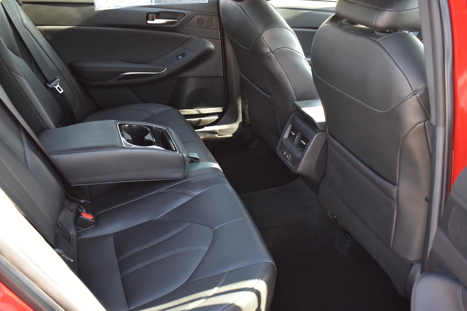 Used 2021 Toyota Avalon XLE image 15