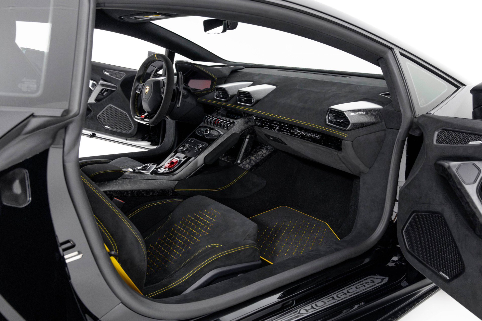 Used 2018 Lamborghini Huracan Performante image 33