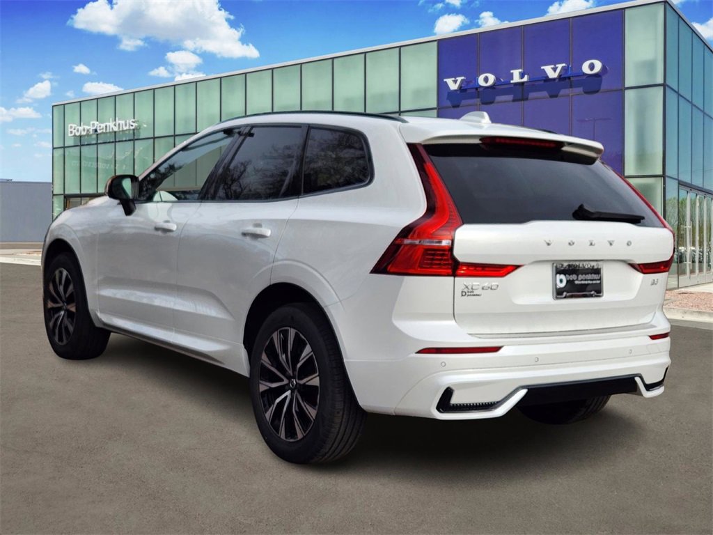 Used 2025 Volvo XC60 B5 Core w/ Protection Package Premier image 5