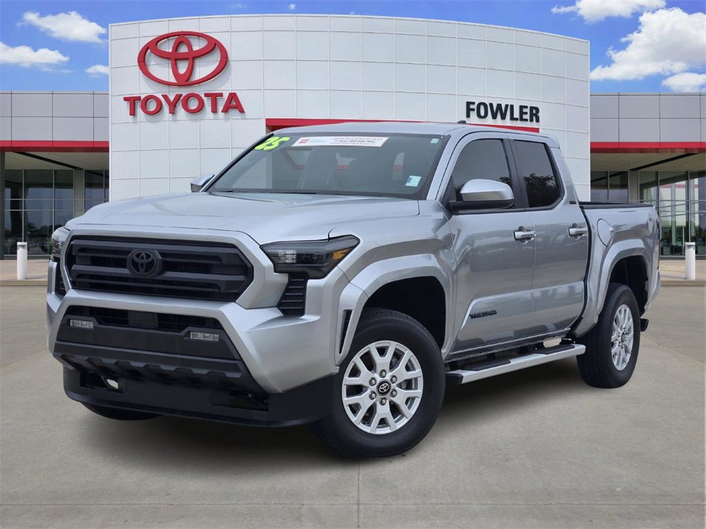 Used 2025 Toyota Tacoma SR5
