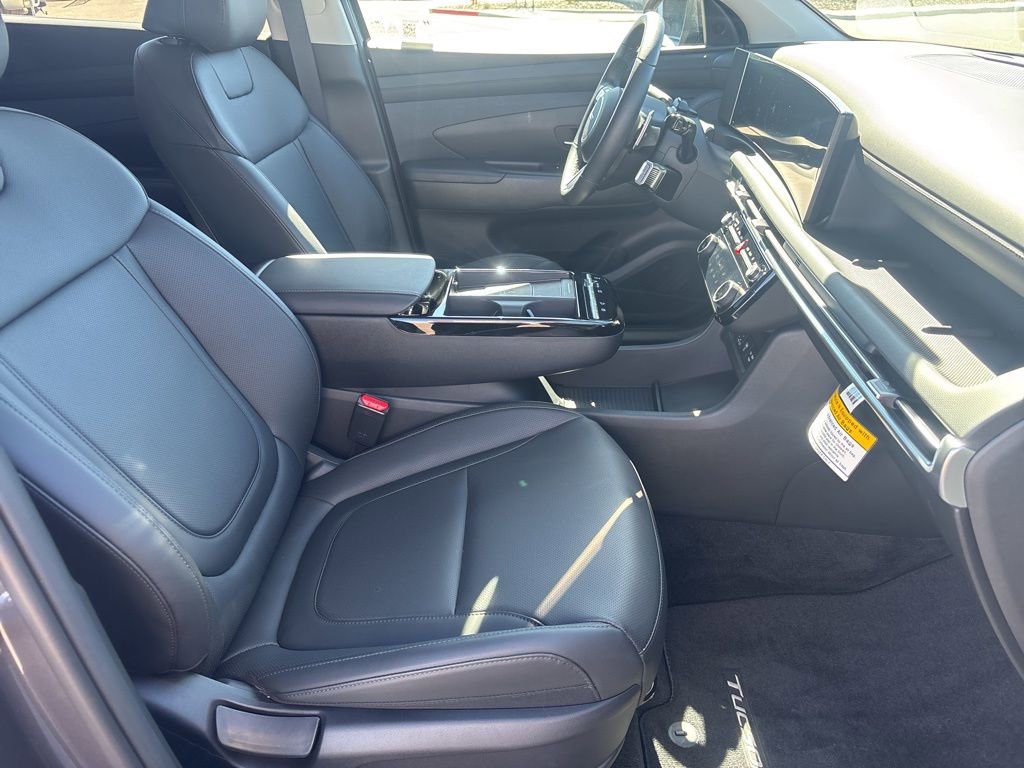 Certified 2025 Hyundai Tucson SEL AWD/4WD image 18