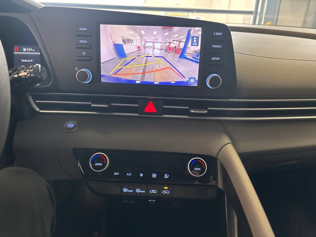 Used 2023 Hyundai Elantra SEL FWD image 5