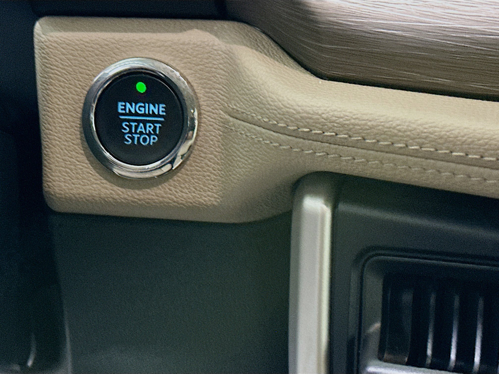 Used 2024 Ford Expedition Limited image 20