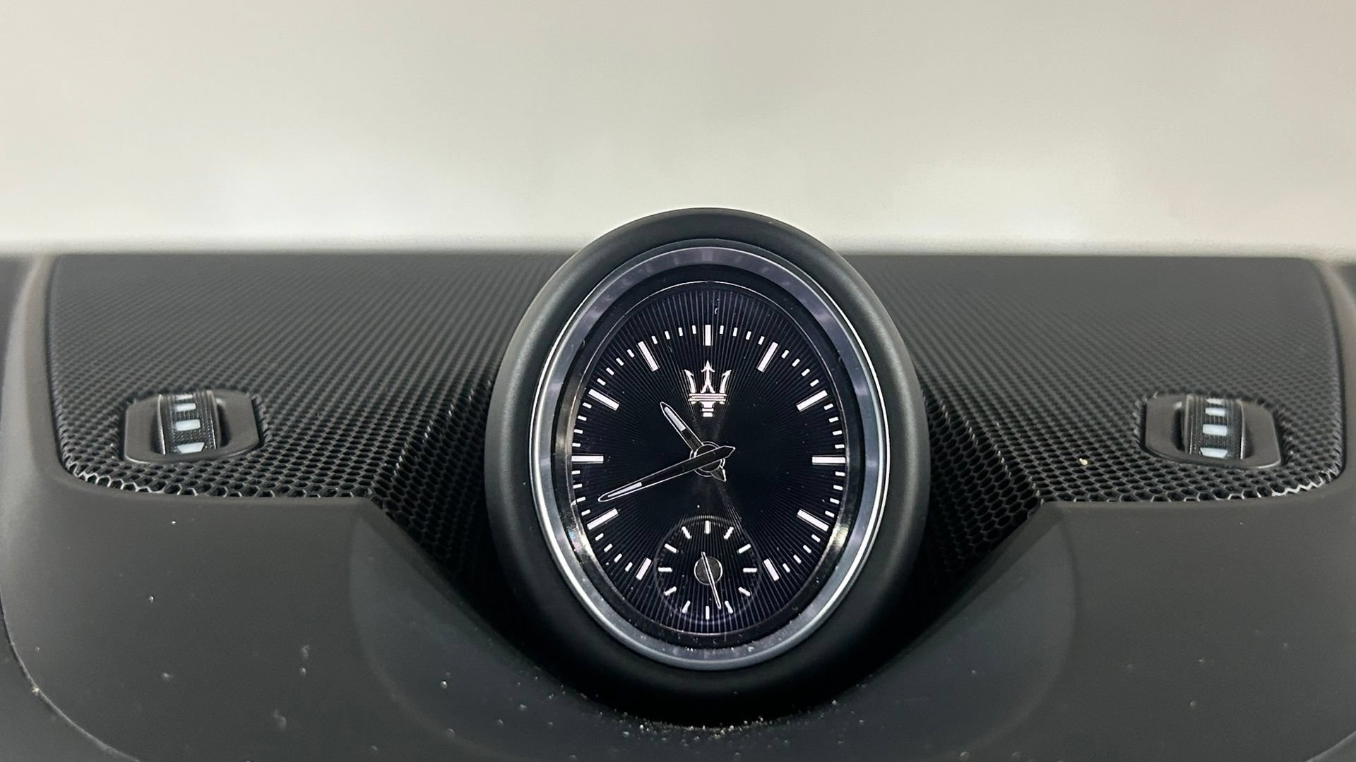 Used 2019 Maserati Levante GranLusso AWD/4WD image 78