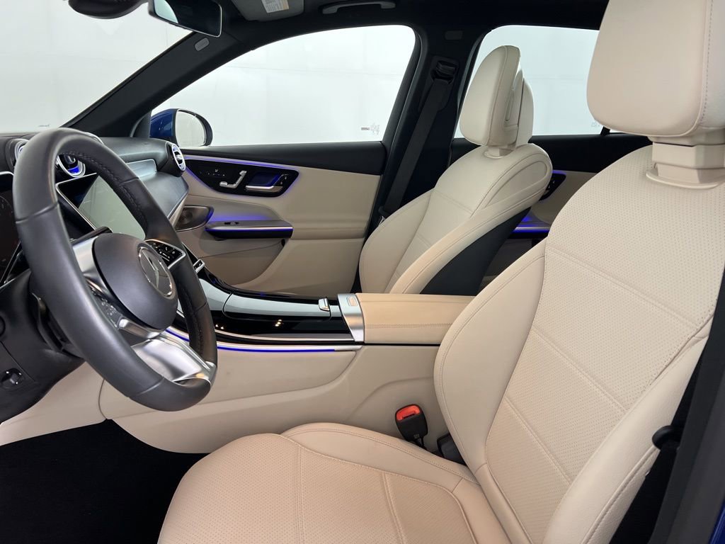 Certified 2025 Mercedes-Benz GLC 300 4MATIC image 3