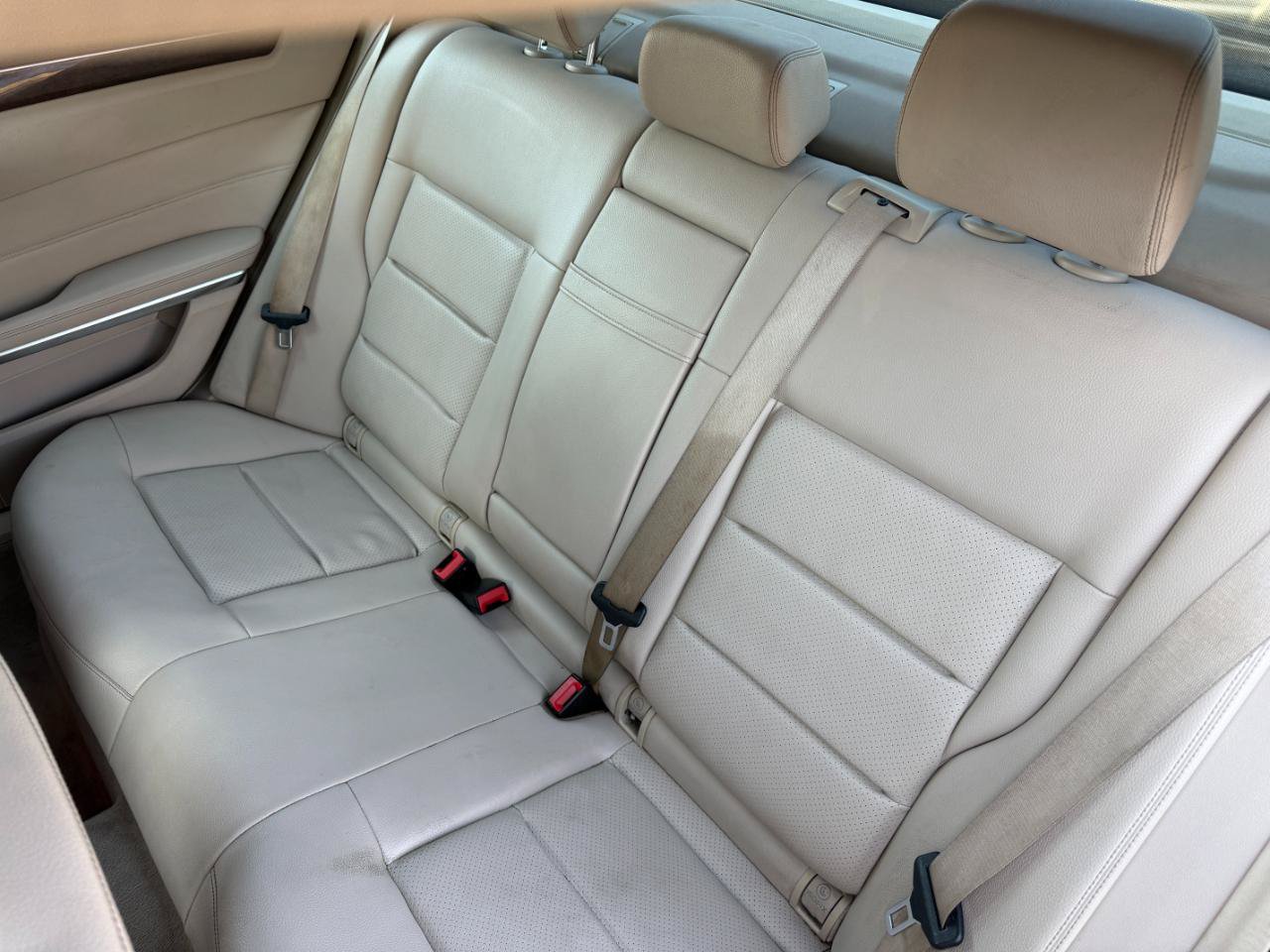 Used 2014 Mercedes-Benz E 350 4MATIC Sedan image 32