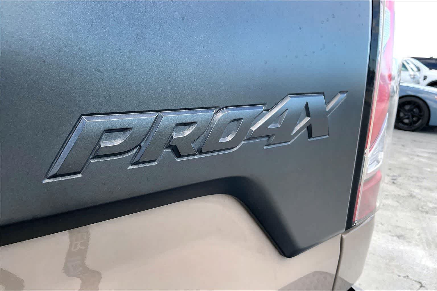 Used 2021 Nissan Titan PRO-4X w/ Pro-4x Convenience Package AWD/4WD image 7
