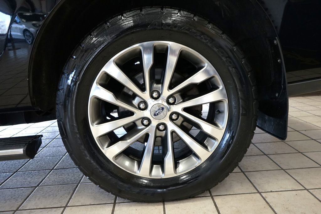 Used 2018 Ford Expedition Limited image 58
