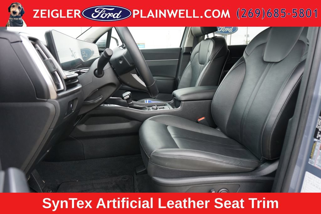 Used 2024 Kia Sorento S FWD image 17