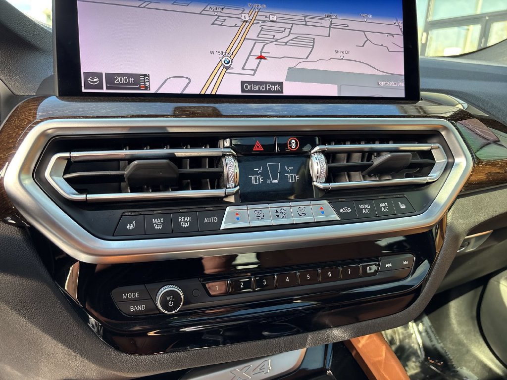 Certified 2024 BMW X4 xDrive30i w/ Premium Package AWD/4WD image 18