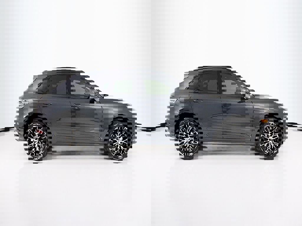 New 2026 Porsche Macan Turbo image 8