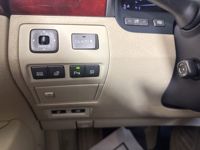 Used 2010 Lexus LS 460 RWD image 20