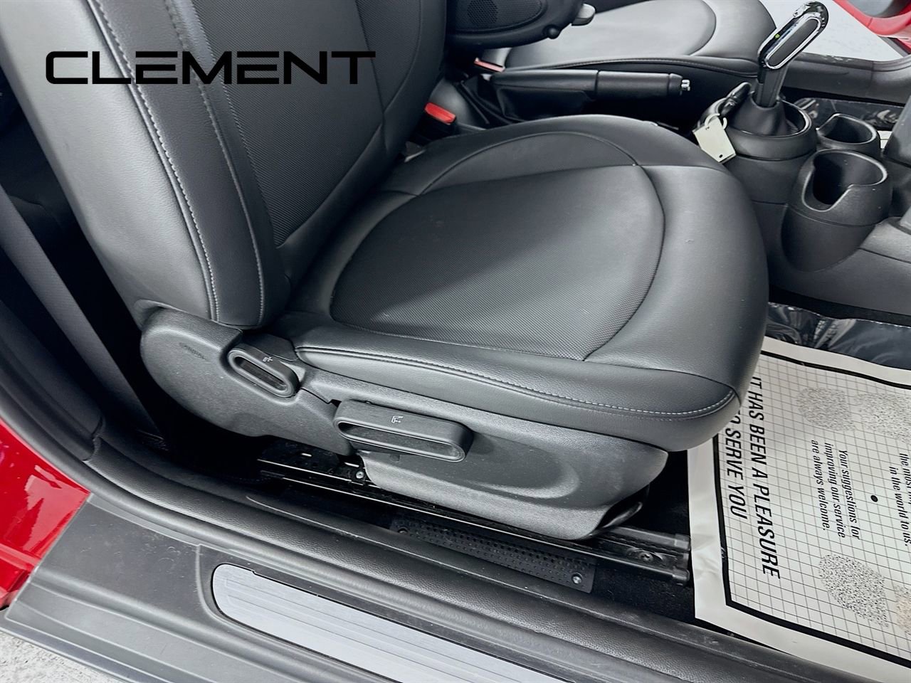 Used 2020 MINI Cooper 2-Door Hardtop image 30