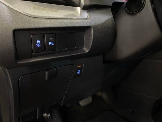 Certified 2019 Toyota Sienna SE Premium image 18