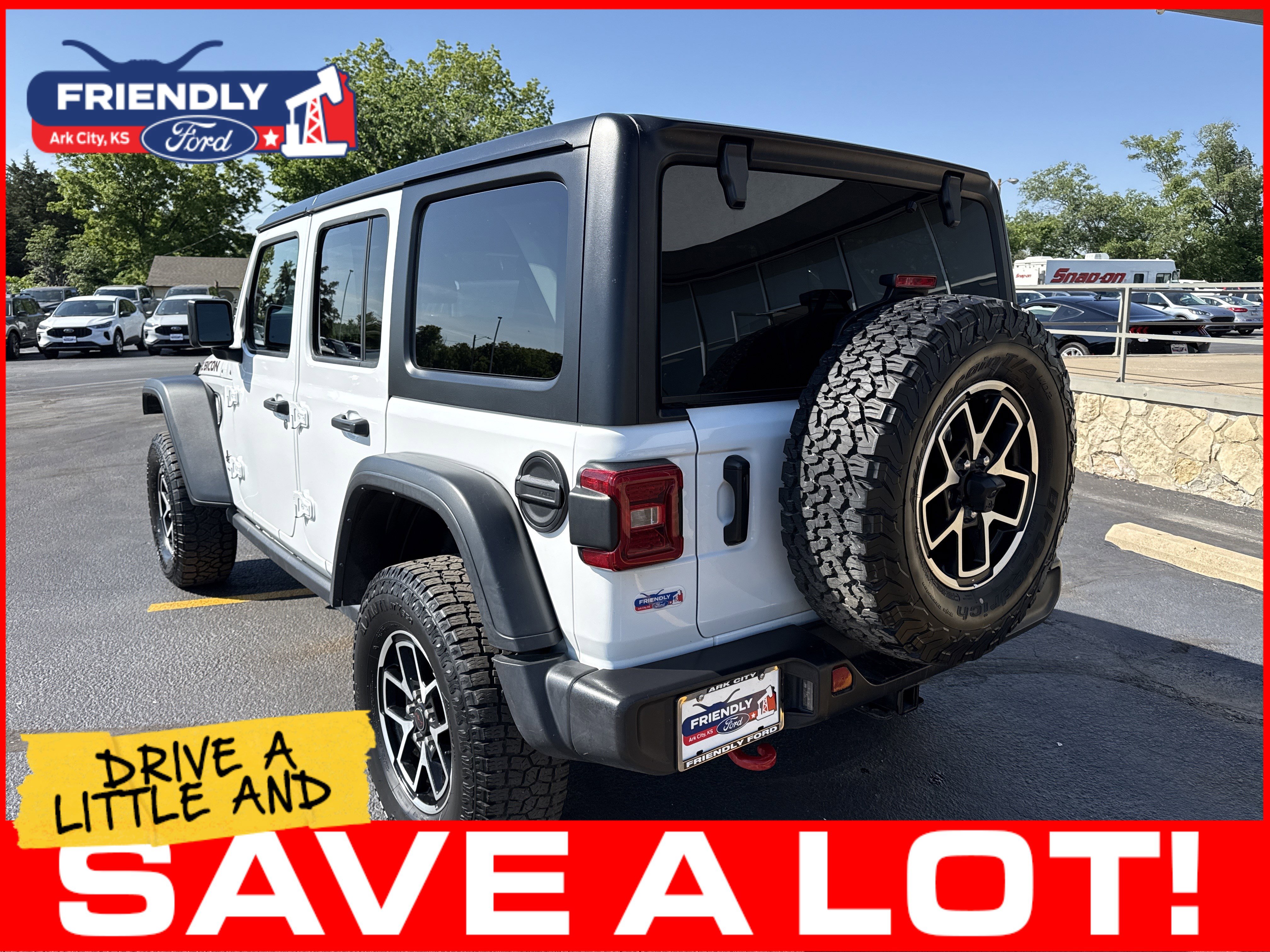 Used 2024 Jeep Wrangler Unlimited Rubicon AWD/4WD image 7
