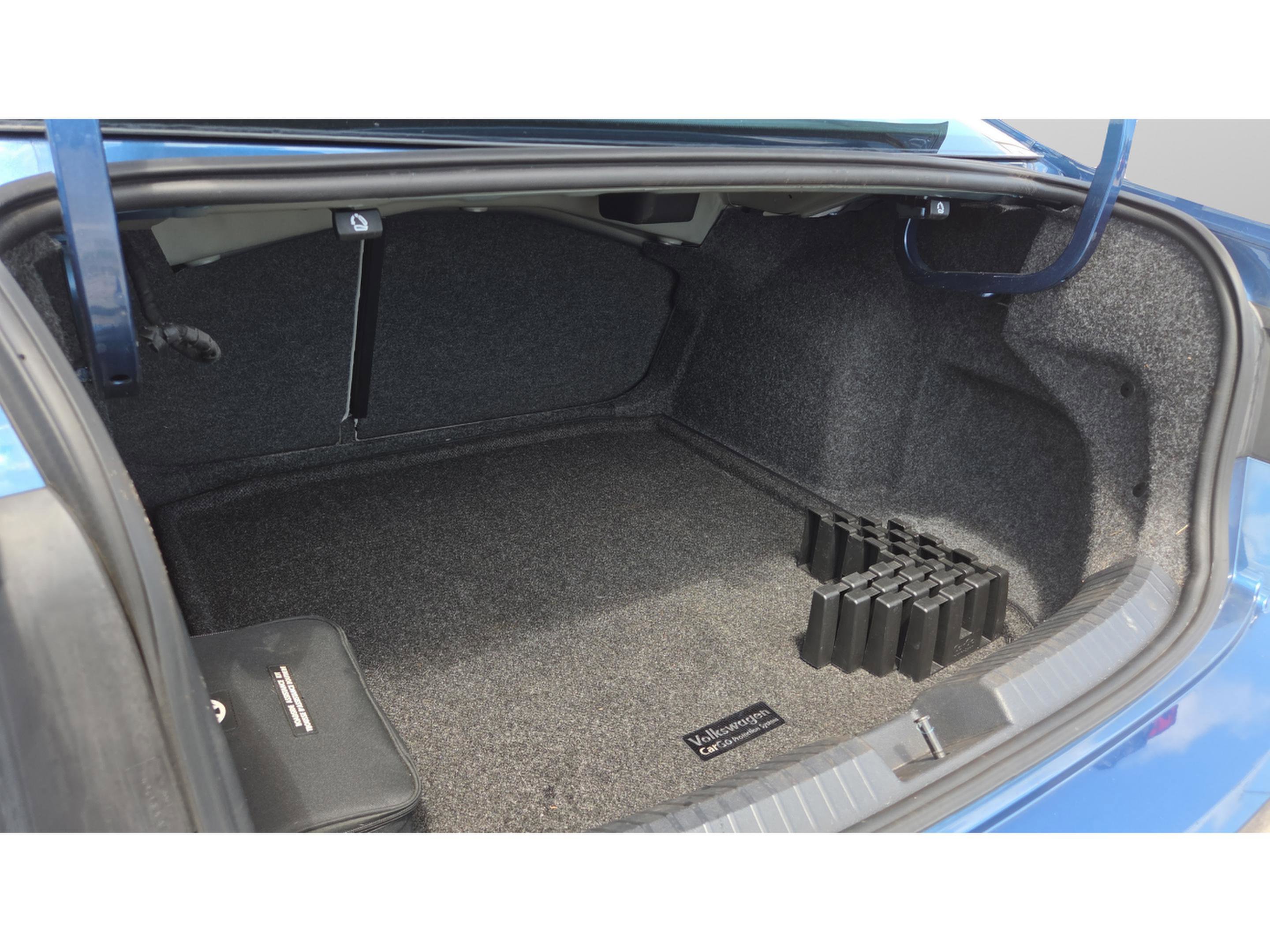 Used 2020 Volkswagen Jetta SEL Premium FWD image 15