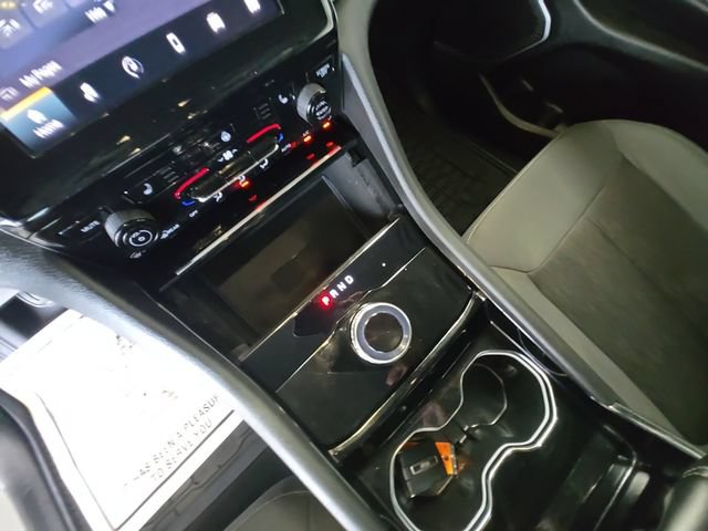 Used 2022 Jeep Grand Cherokee Laredo w/ Luxury Tech Group I AWD/4WD image 18