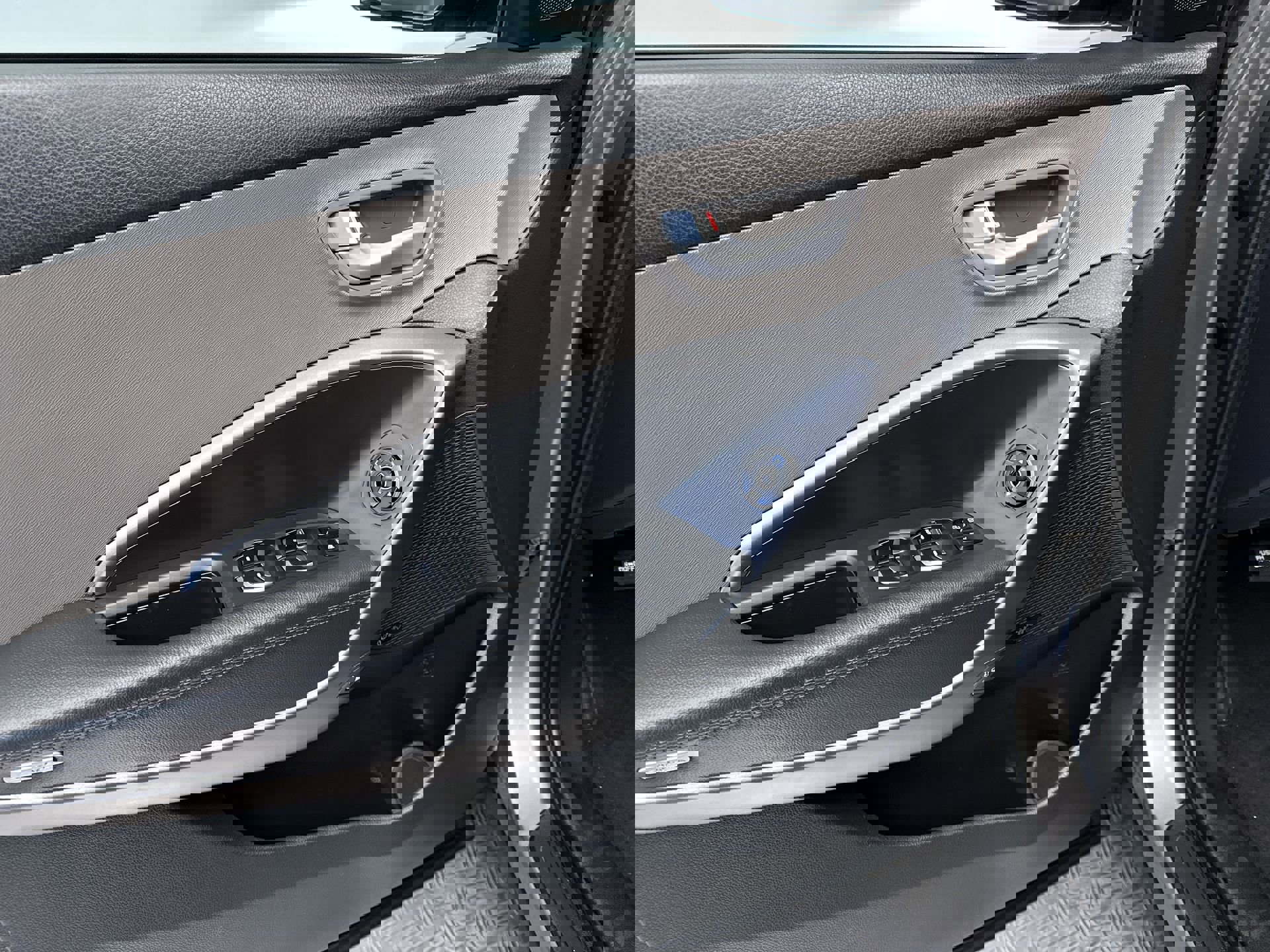 Used 2014 Hyundai Santa Fe Sport 2.0T w/ Navigation Package 06 image 15