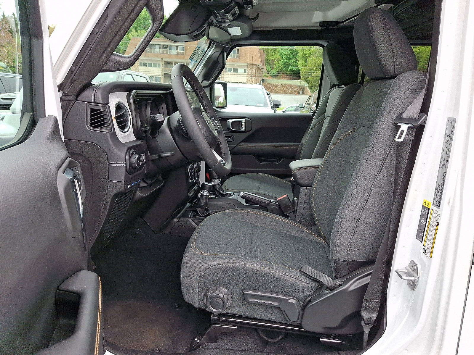 Certified 2025 Jeep Wrangler Unlimited Sahara AWD/4WD image 14