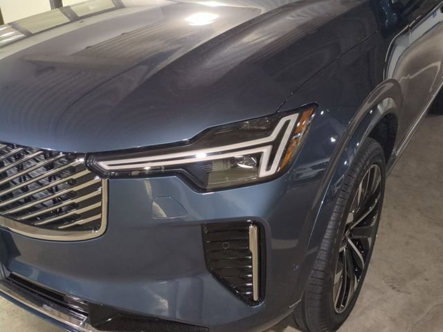 New 2026 Volvo XC90 B6 Plus w/ Protection Package Premier image 9