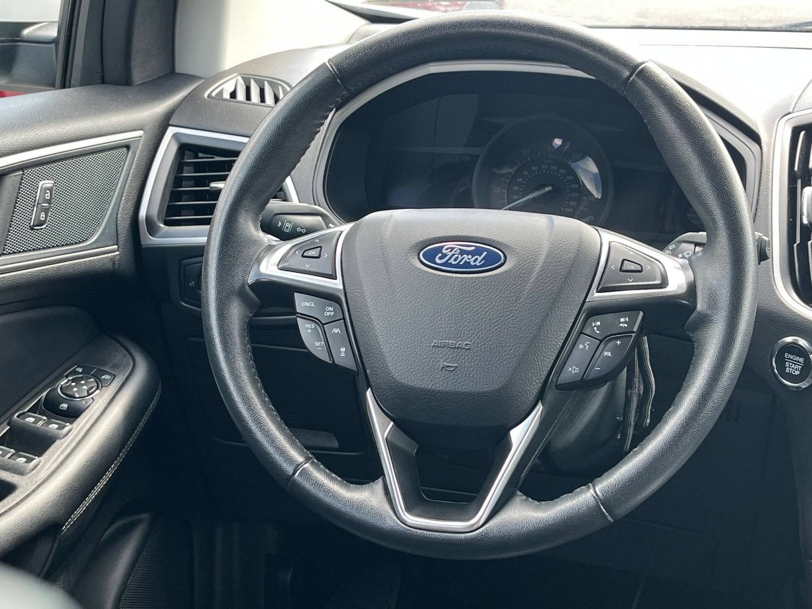 Used 2024 Ford Edge SEL AWD/4WD image 27