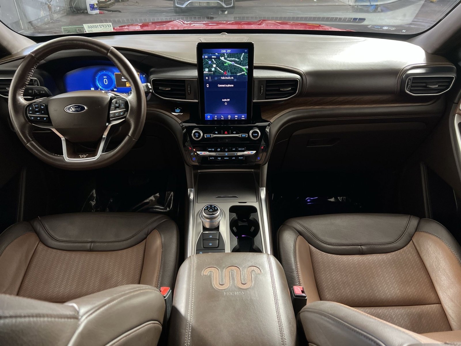 Used 2021 Ford Explorer King Ranch w/ Premium Technology Package image 23