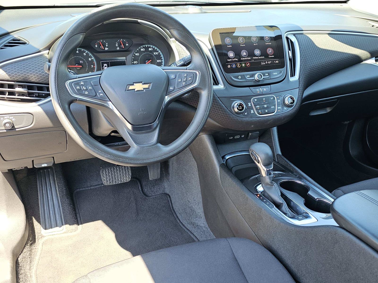 Used 2025 Chevrolet Malibu LT FWD image 32