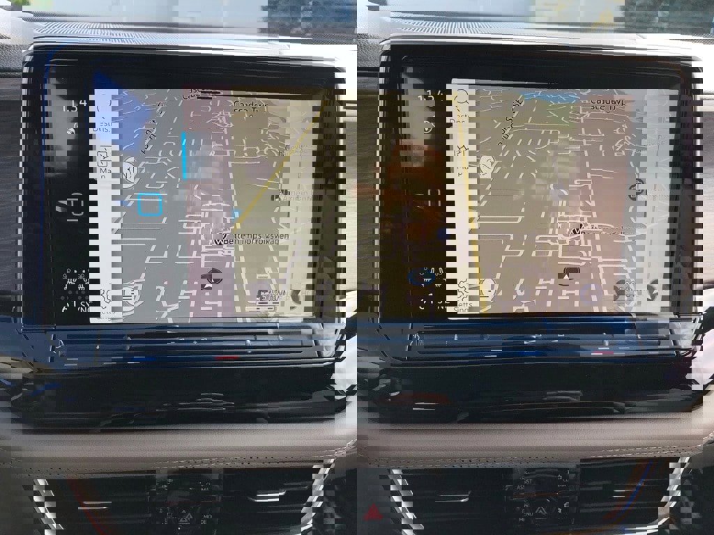 New 2025 Volkswagen Atlas SEL Premium R-Line image 25