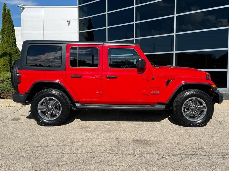 Used 2019 Jeep Wrangler Unlimited Sahara AWD/4WD image 2