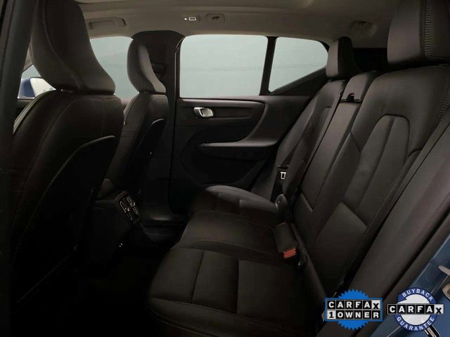 Used 2025 Volvo XC40 B5 Core image 20