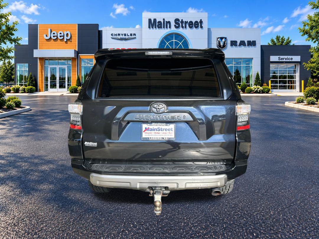 Used 2023 Toyota 4Runner TRD Off-Road Premium w/ Moonroof Package AWD/4WD image 4