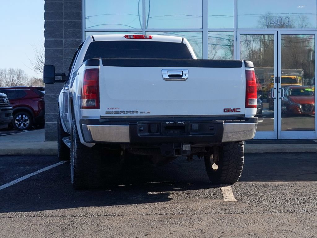 Used 2011 GMC Sierra 3500 SLE w/ SLE Preferred Package image 4