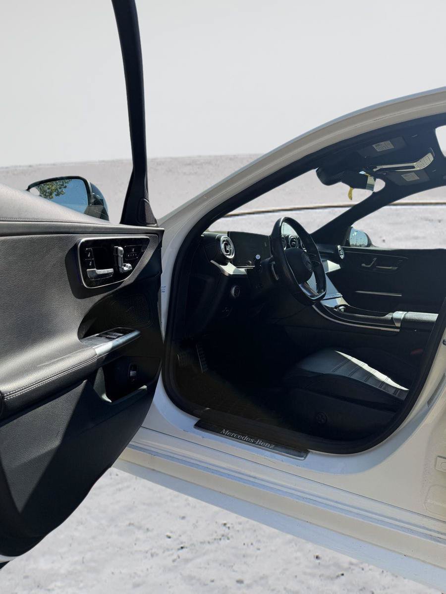 Used 2022 Mercedes-Benz C 300 4MATIC Sedan image 3