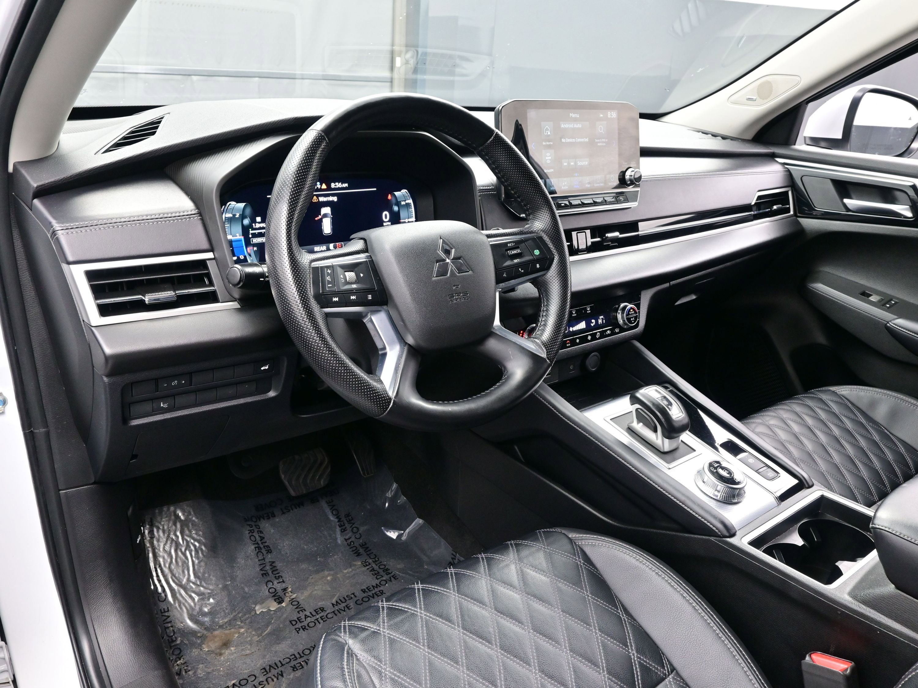 Used 2023 Mitsubishi Outlander SEL Black Edition image 14