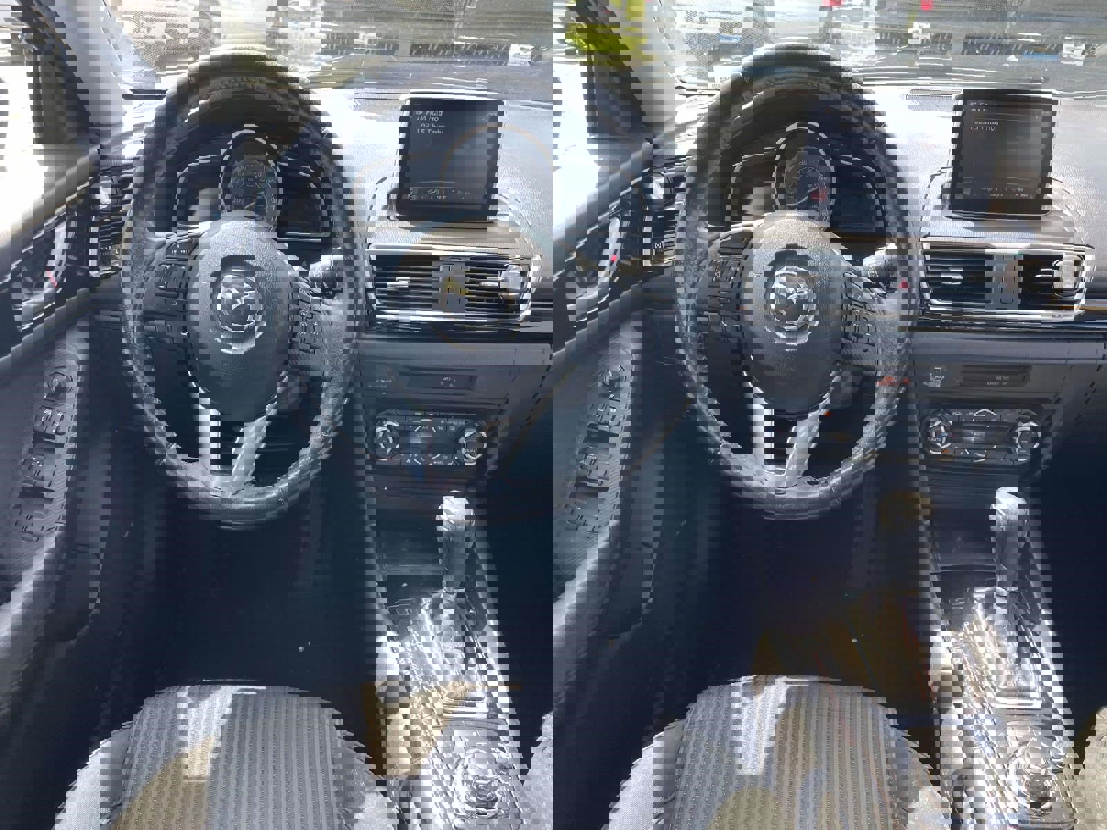 Used 2014 MAZDA MAZDA3 i Touring w/ Technology Package image 11