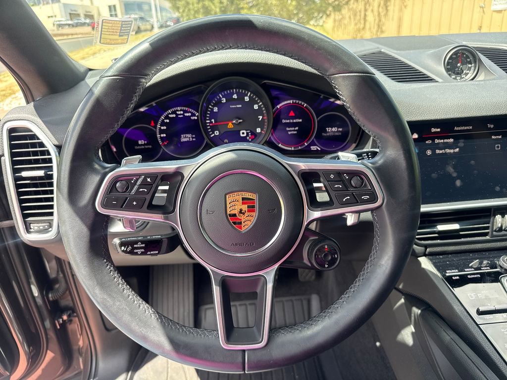 Used 2023 Porsche Cayenne Coupe AWD/4WD image 18