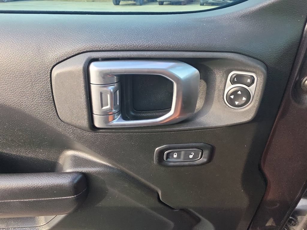 Used 2019 Jeep Wrangler Unlimited Sport S AWD/4WD image 20