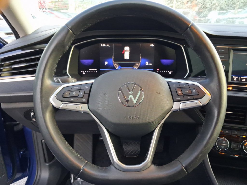 Used 2024 Volkswagen Jetta SE w/ Panoramic Sunroof Package FWD image 20