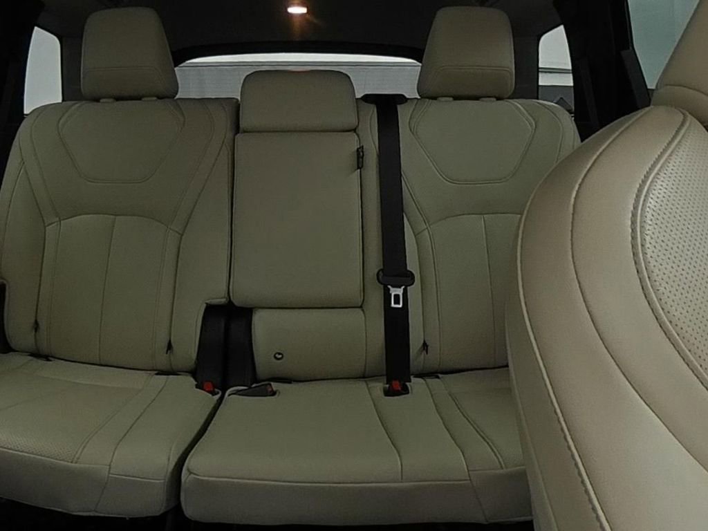 Used 2025 INFINITI QX60 Sensory image 22