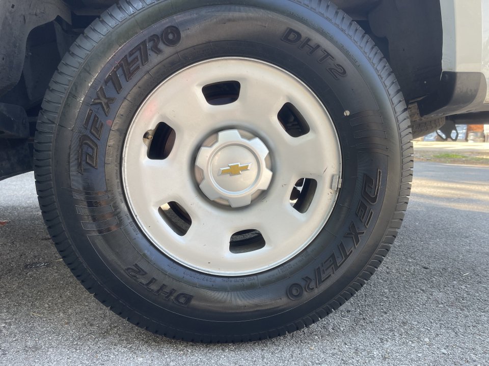 Used 2015 Chevrolet Colorado W/T RWD image 19